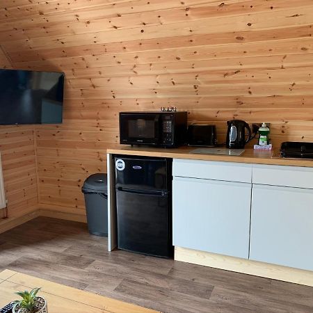 Pond View Pod 3 With Private Hot Tub -Fife - Loch Leven - Lomond Hills Villa Kelty Ngoại thất bức ảnh
